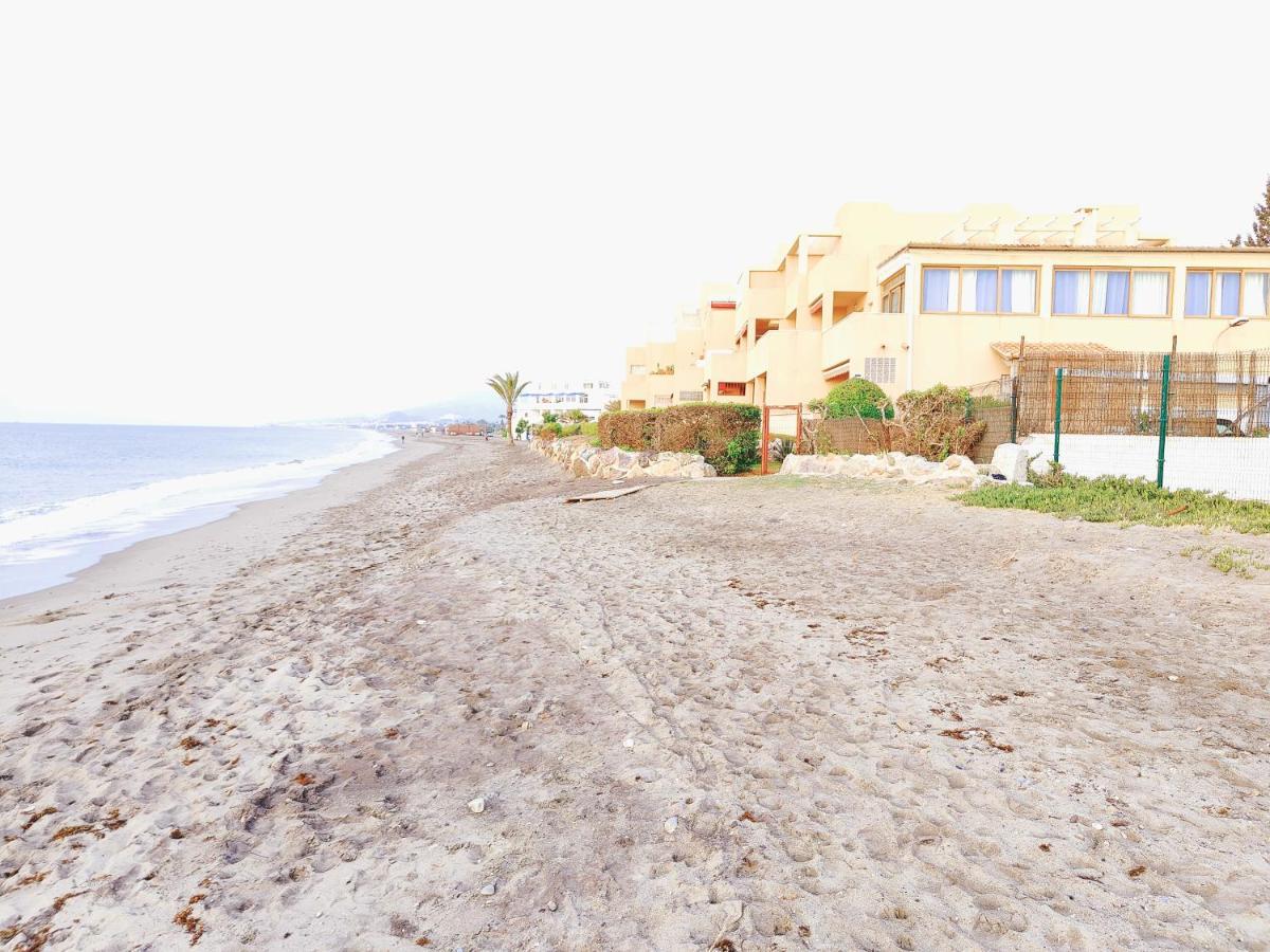 Primera Linea De Playa Naturista 维拉 外观 照片